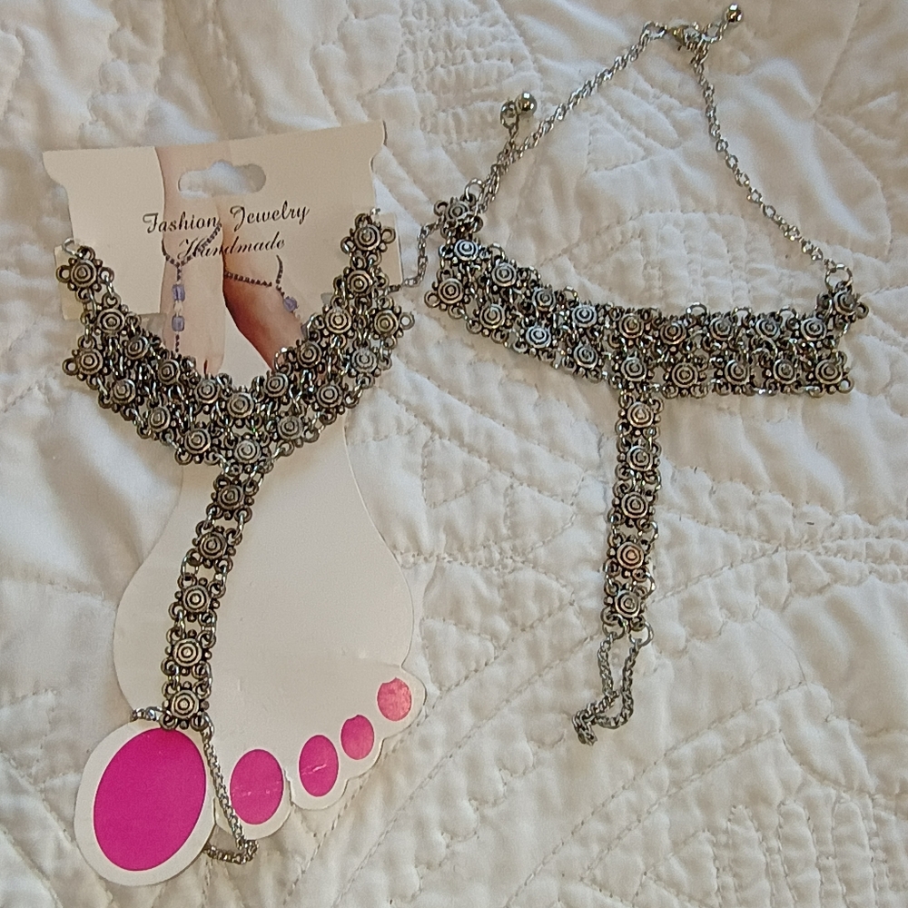 One Set Of Vtg Handmade, Silver Tone Barefoot Sandals W/Intricate Floral Design